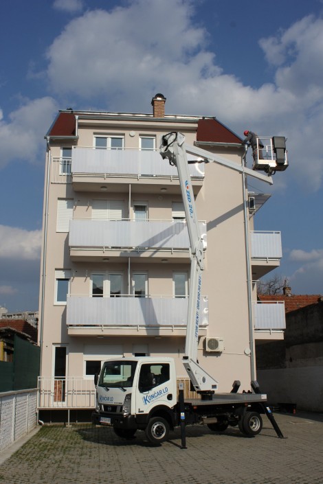pozovite nas da dogovorite najam kamiona sa korpom